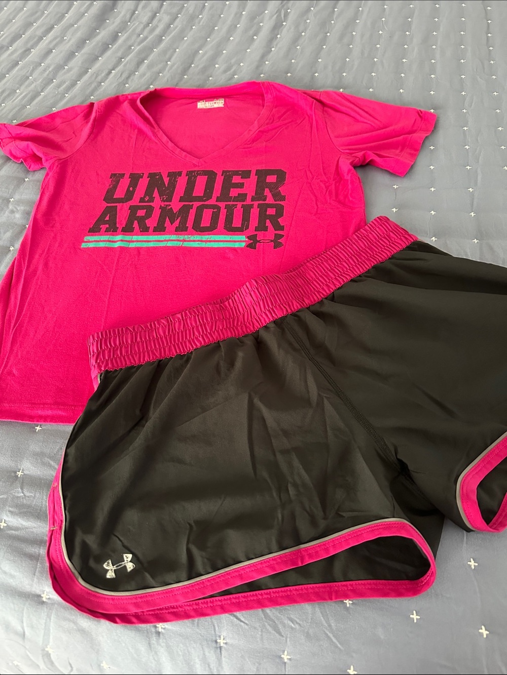 Under Armour Women's Pink and Black Athletic Set Semifitted Tee and Shorts